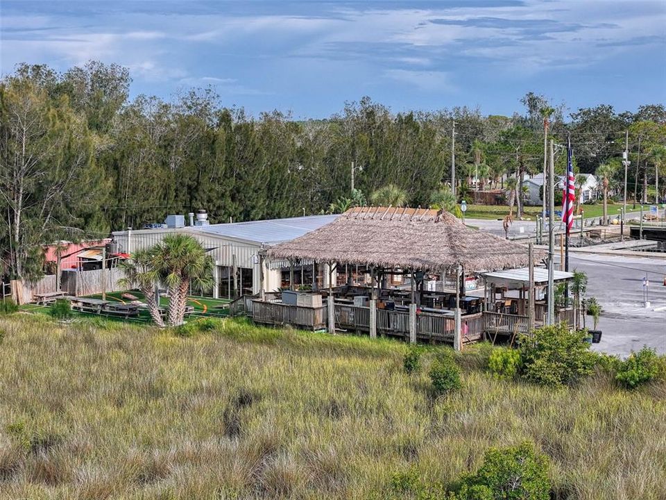 合同活跃: $159,000 (0.12 acres)