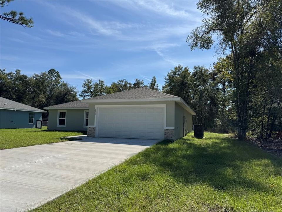 For Sale: $247,500 (3 beds, 2 baths, 1399 Square Feet)