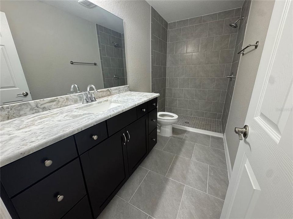 For Sale: $247,500 (3 beds, 2 baths, 1399 Square Feet)