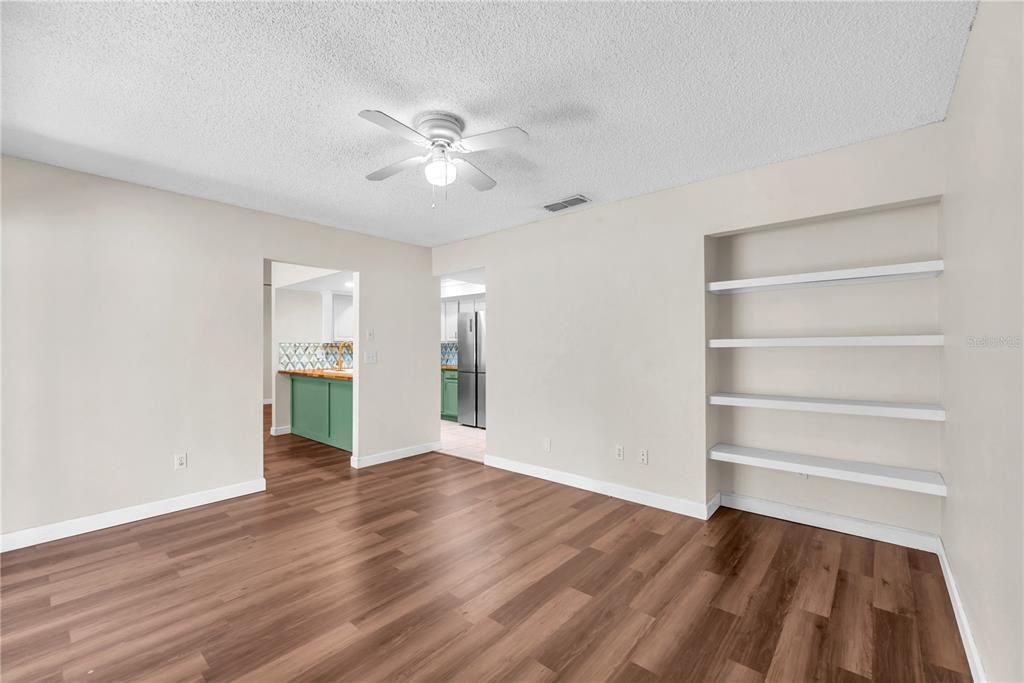 En Venta: $360,000 (3 camas, 2 baños, 1510 Pies cuadrados)