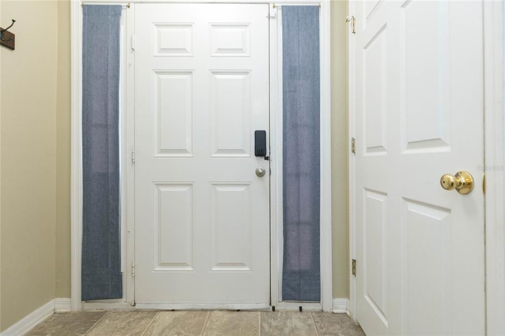 For Sale: $270,000 (3 beds, 2 baths, 1764 Square Feet)