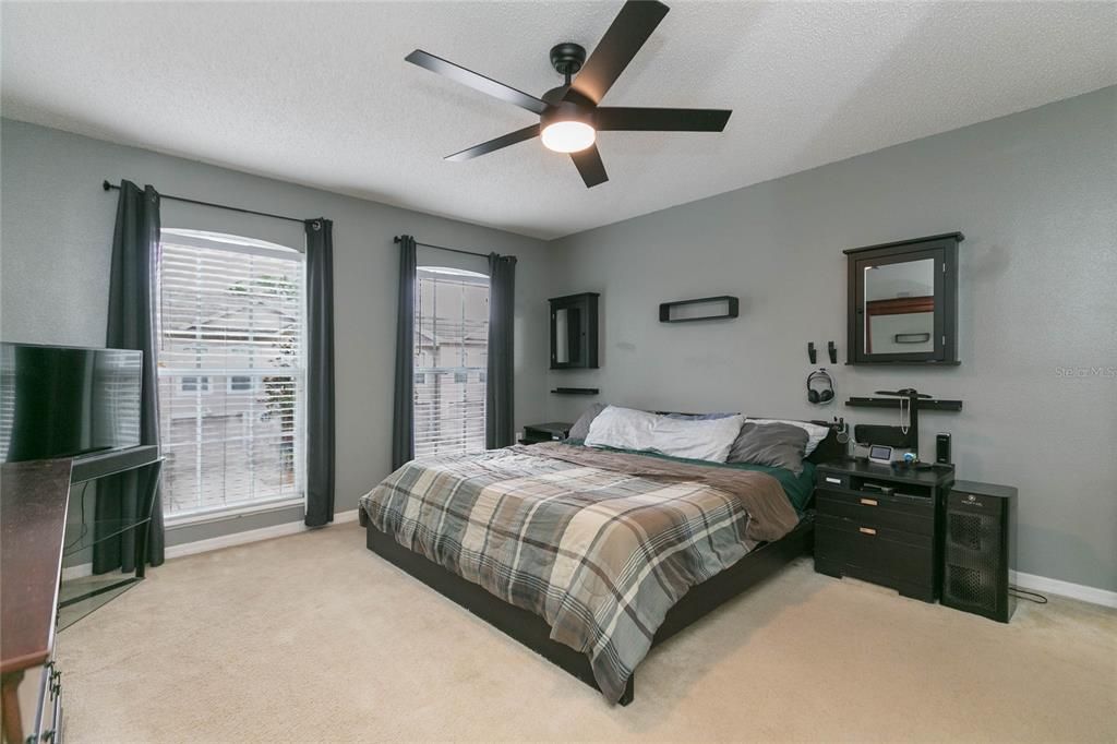 For Sale: $270,000 (3 beds, 2 baths, 1764 Square Feet)