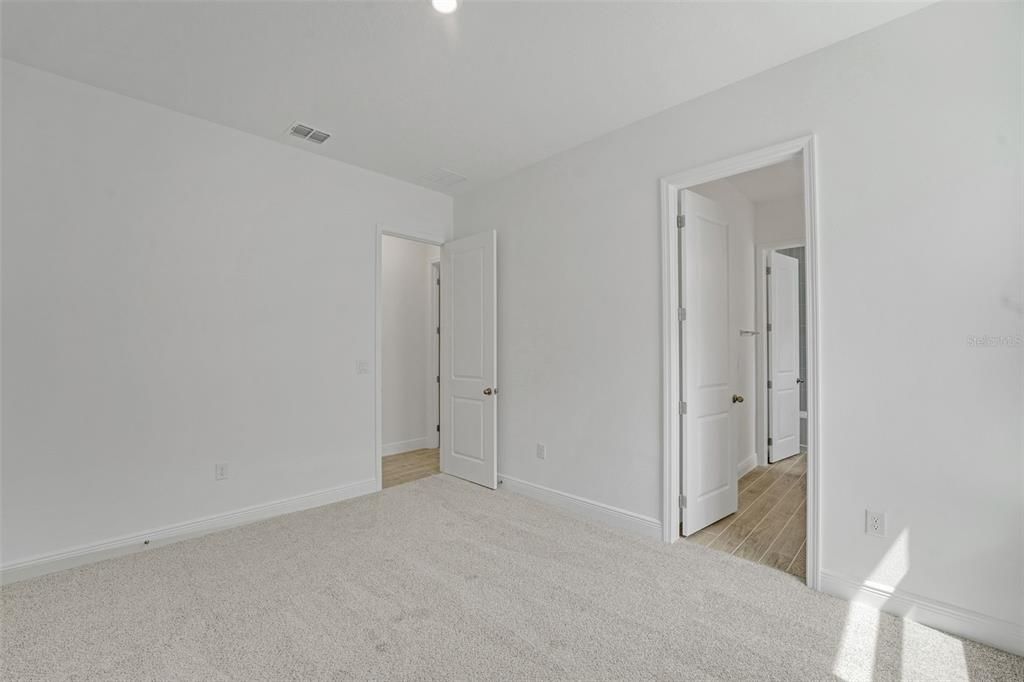 En Venta: $959,647 (6 camas, 4 baños, 3543 Pies cuadrados)