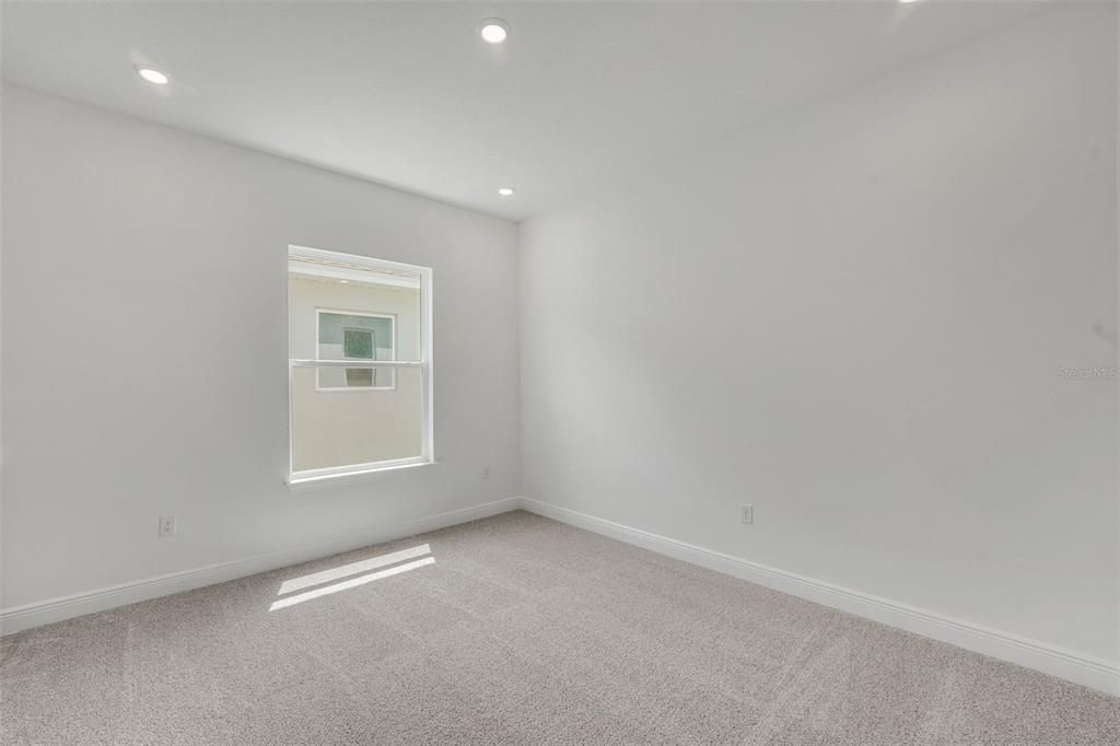 En Venta: $959,647 (6 camas, 4 baños, 3543 Pies cuadrados)