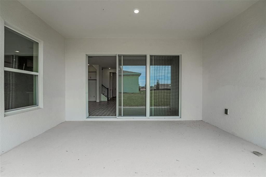 En Venta: $959,647 (6 camas, 4 baños, 3543 Pies cuadrados)