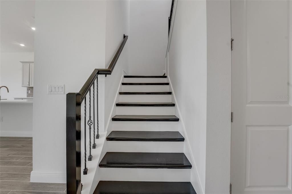En Venta: $959,647 (6 camas, 4 baños, 3543 Pies cuadrados)
