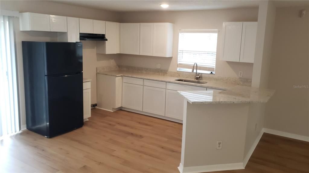 В аренду: $2,095 (3 спален, 2 ванн, 1200 Квадратных фут)
