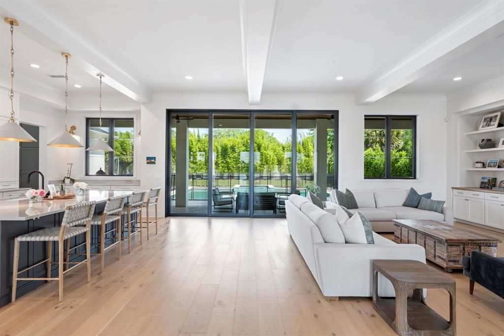 For Sale: $3,895,000 (4 beds, 4 baths, 5347 Square Feet)