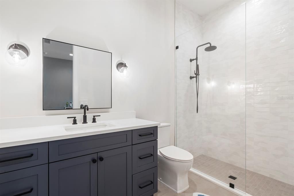 For Sale: $3,895,000 (4 beds, 4 baths, 5347 Square Feet)