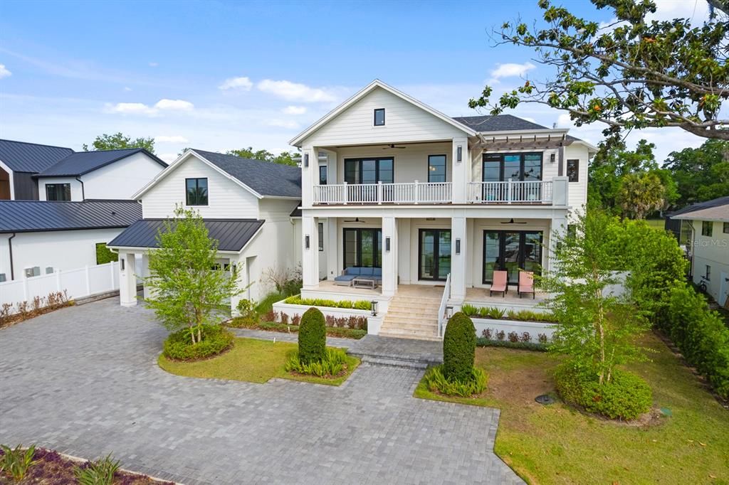 For Sale: $3,895,000 (4 beds, 4 baths, 5347 Square Feet)