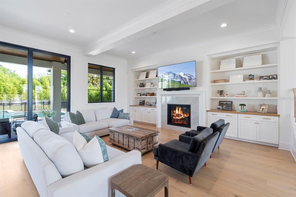 For Sale: $3,895,000 (4 beds, 4 baths, 5347 Square Feet)