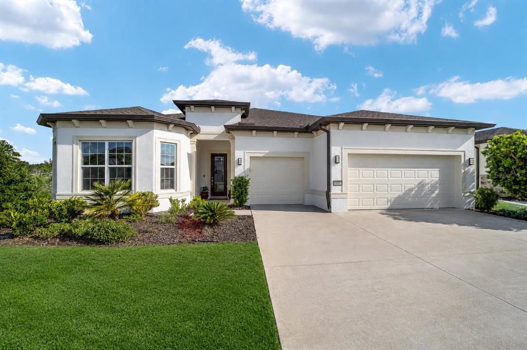 For Sale: $582,000 (3 beds, 3 baths, 2995 Square Feet)