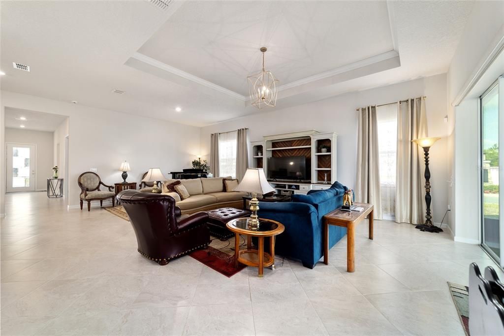 For Sale: $582,000 (3 beds, 3 baths, 2995 Square Feet)