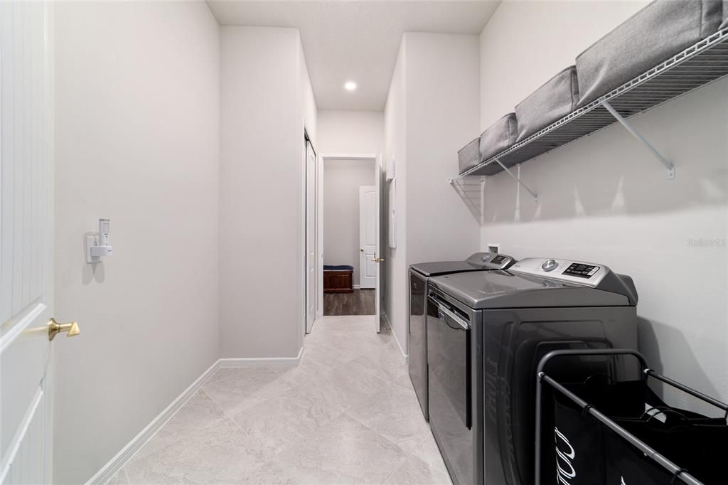 For Sale: $582,000 (3 beds, 3 baths, 2995 Square Feet)
