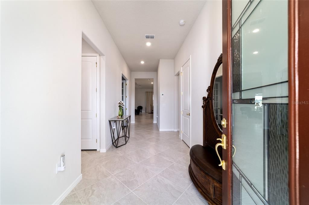 For Sale: $582,000 (3 beds, 3 baths, 2995 Square Feet)