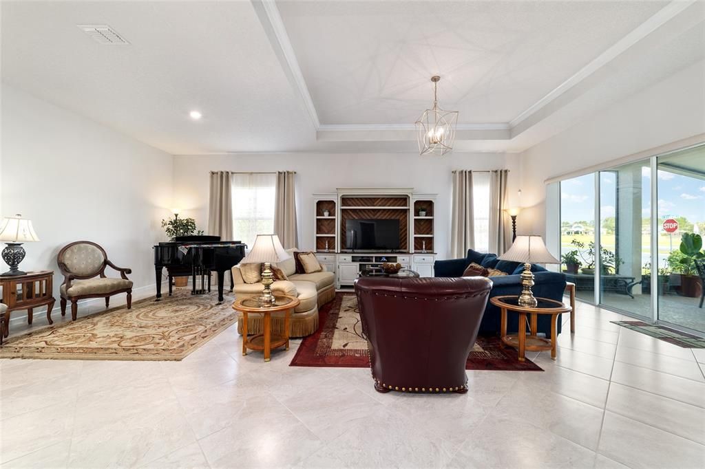 For Sale: $582,000 (3 beds, 3 baths, 2995 Square Feet)
