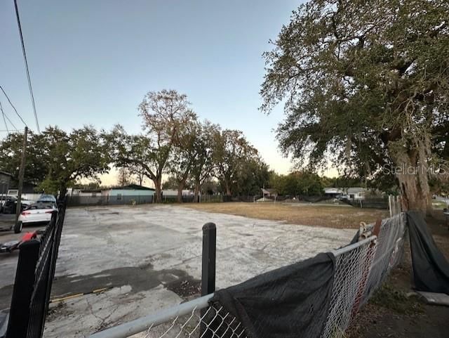 For Sale: $650,000 (0.33 acres)