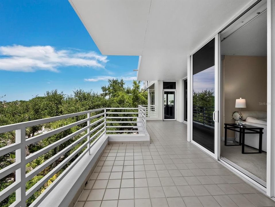 For Sale: $1,849,000 (3 beds, 3 baths, 3825 Square Feet)