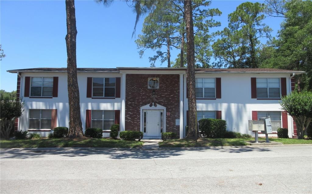 For Sale: $130,000 (2 beds, 1 baths, 891 Square Feet)