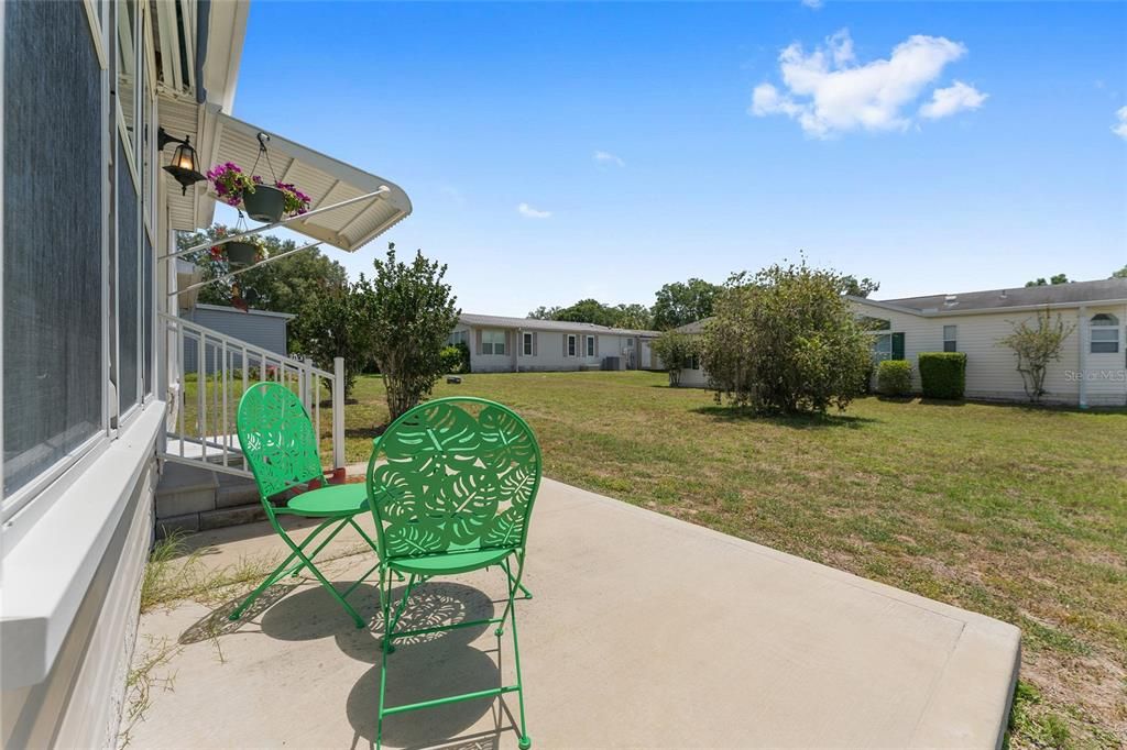 Active With Contract: $199,900 (3 beds, 2 baths, 2031 Square Feet)