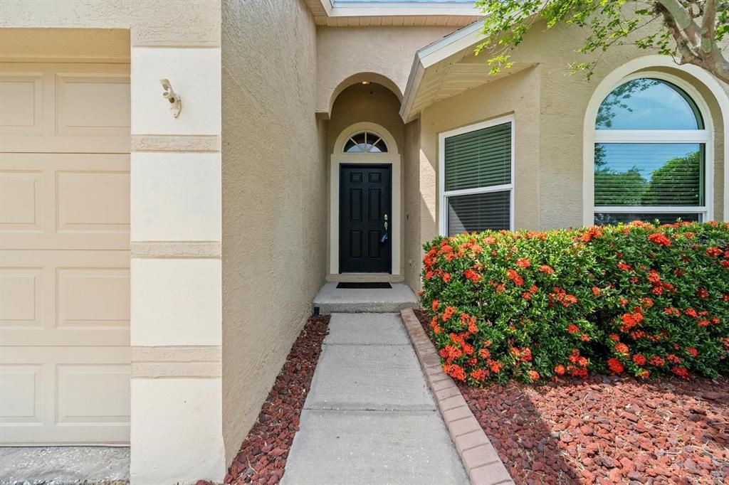 Active With Contract: $550,000 (3 beds, 2 baths, 1536 Square Feet)