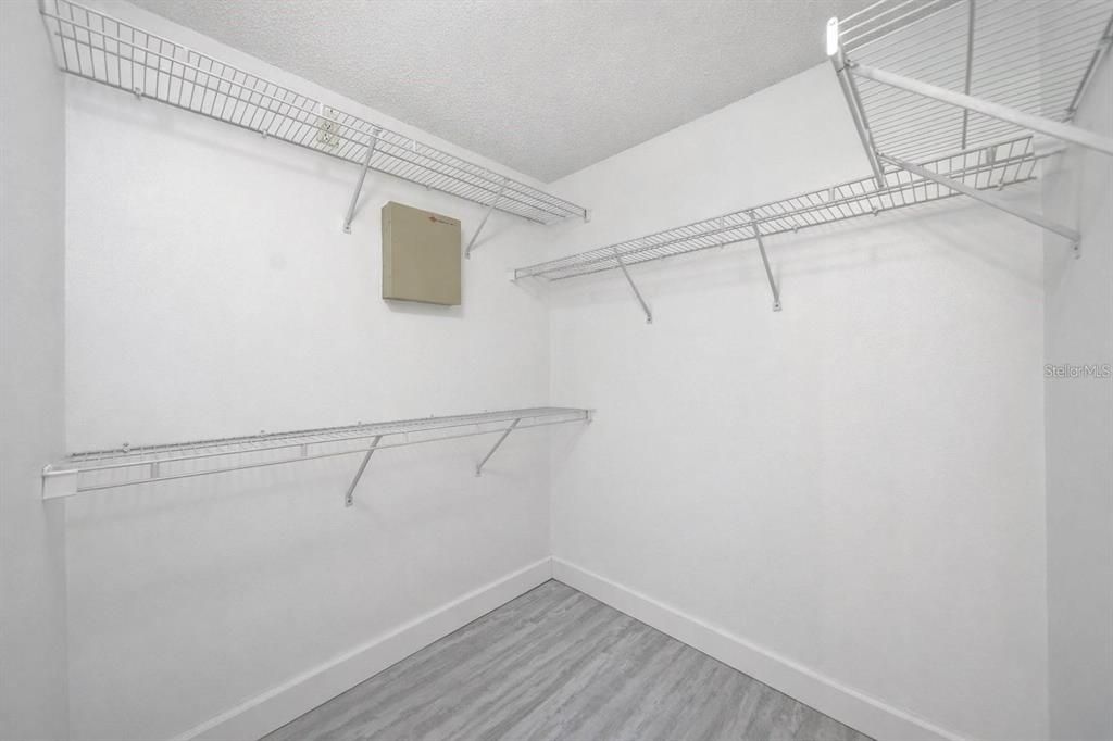 В аренду: $2,300 (3 спален, 2 ванн, 1155 Квадратных фут)