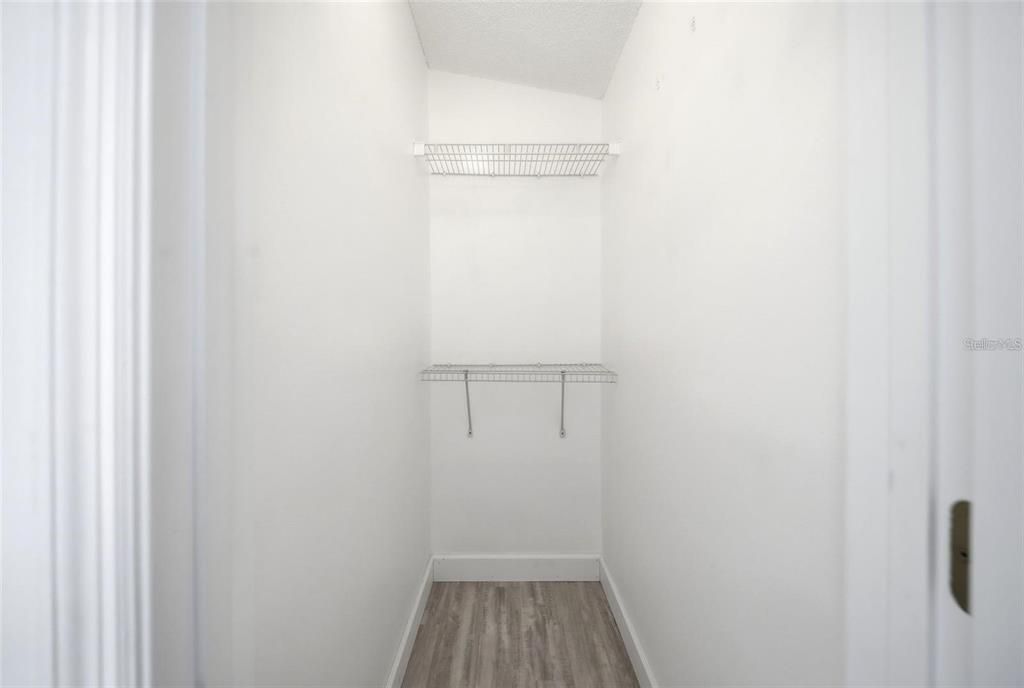 В аренду: $2,300 (3 спален, 2 ванн, 1155 Квадратных фут)