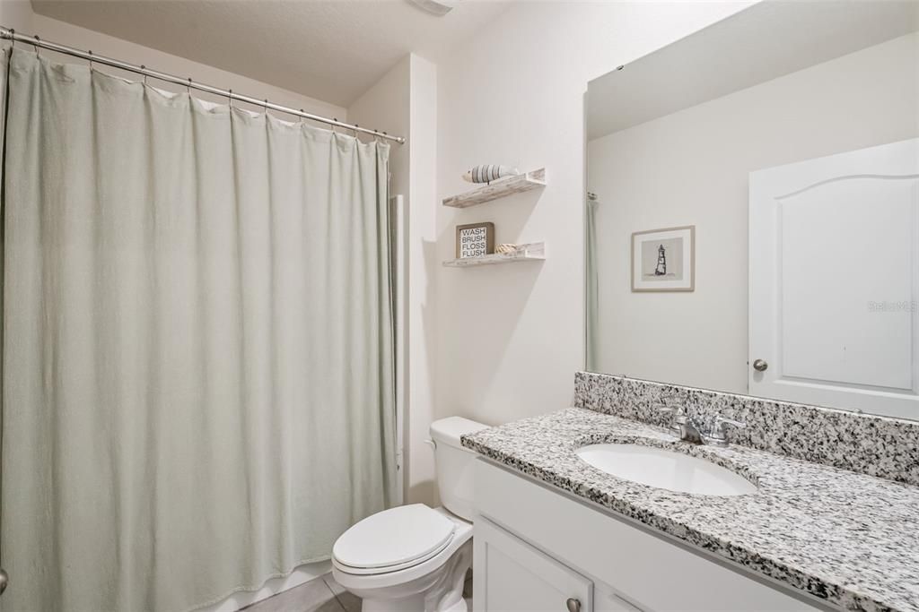 En Venta: $420,900 (4 camas, 2 baños, 1836 Pies cuadrados)