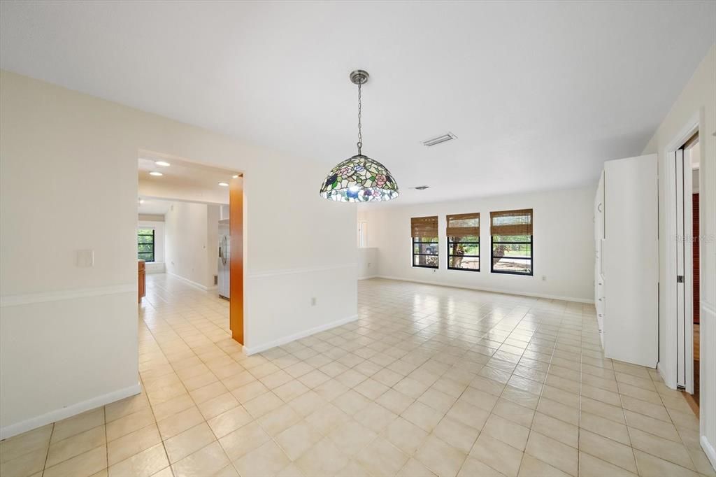 For Sale: $599,000 (3 beds, 2 baths, 2136 Square Feet)