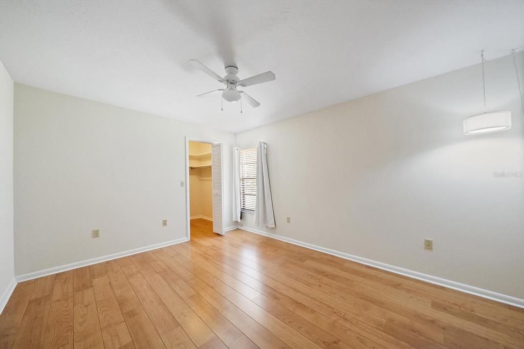 For Sale: $599,000 (3 beds, 2 baths, 2136 Square Feet)