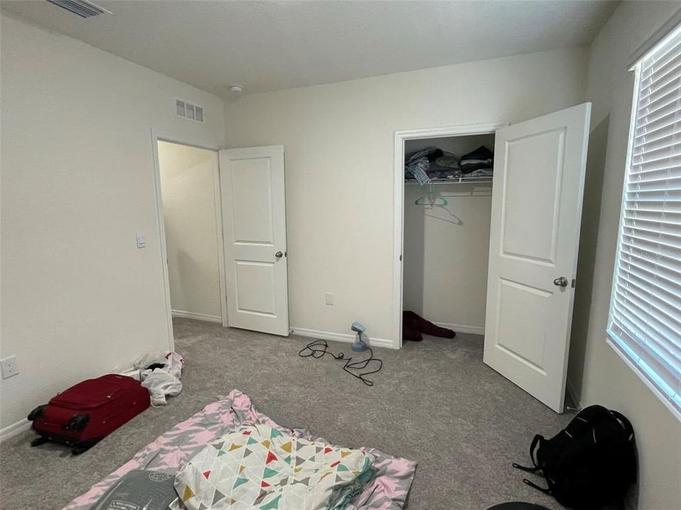 For Rent: $3,250 (5 beds, 3 baths, 2605 Square Feet)
