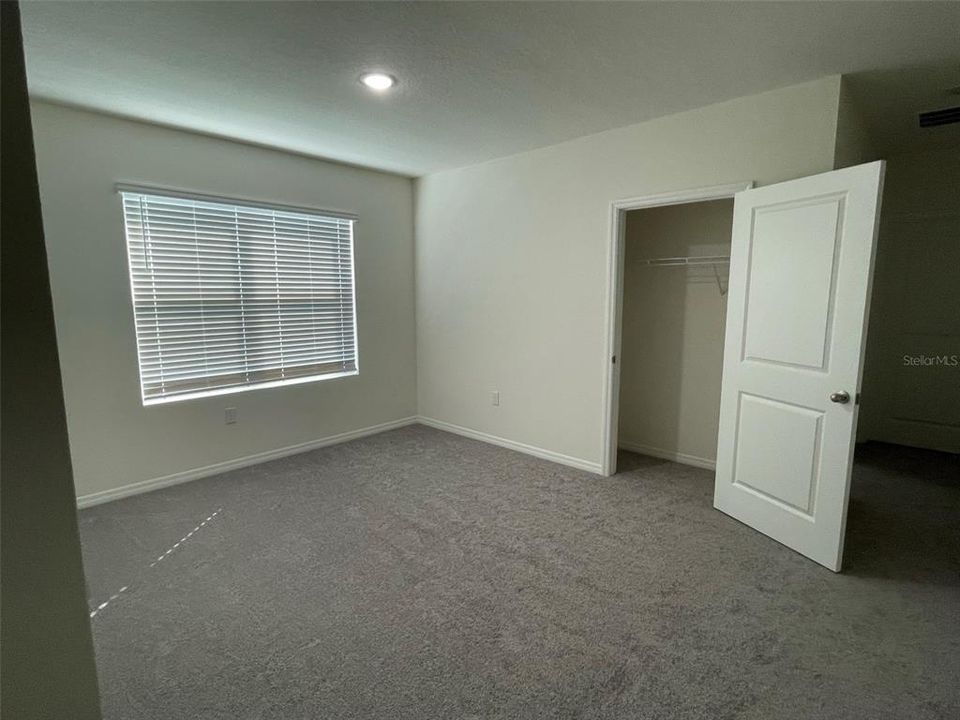 For Rent: $3,250 (5 beds, 3 baths, 2605 Square Feet)