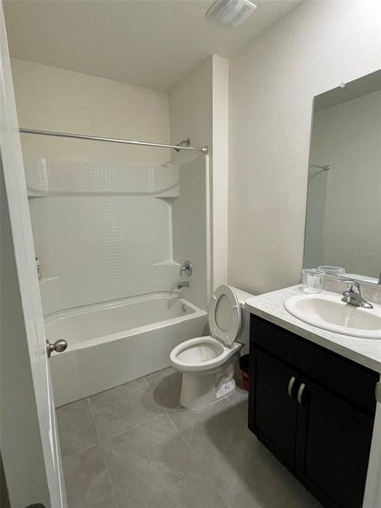 For Rent: $3,250 (5 beds, 3 baths, 2605 Square Feet)