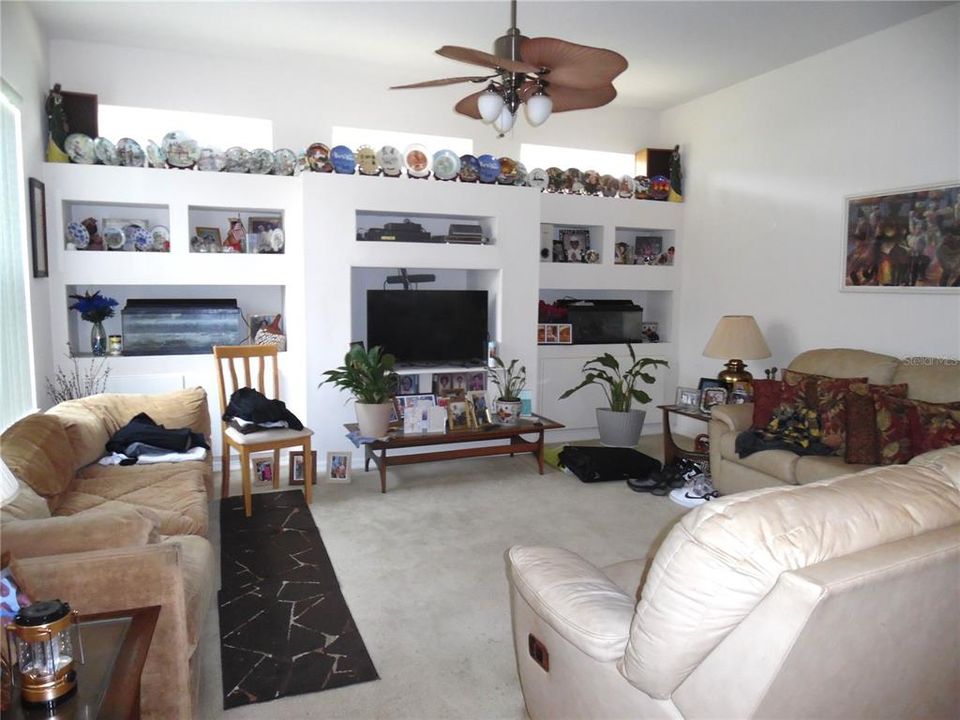 For Sale: $285,000 (3 beds, 2 baths, 2197 Square Feet)