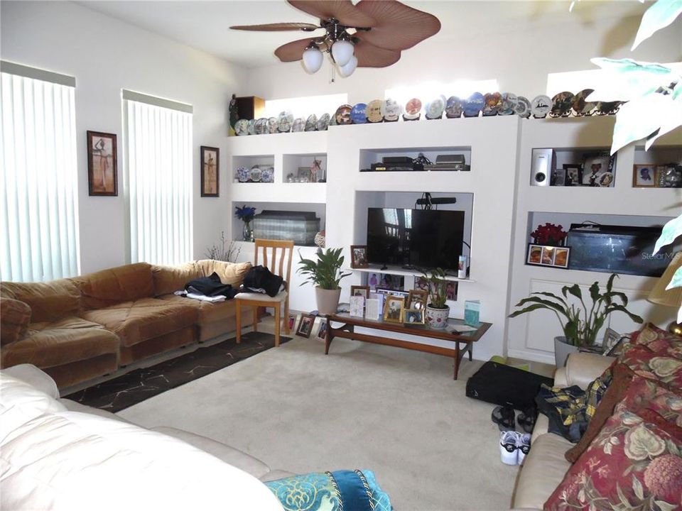 For Sale: $285,000 (3 beds, 2 baths, 2197 Square Feet)