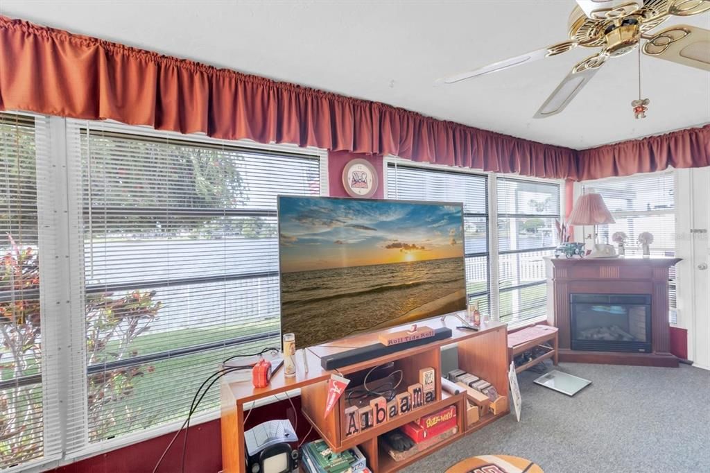 En Venta: $209,900 (2 camas, 1 baños, 996 Pies cuadrados)