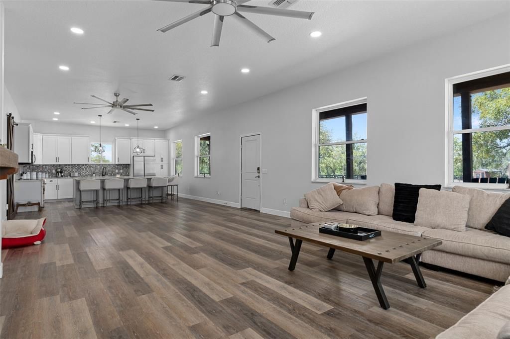 Active With Contract: $975,000 (3 beds, 3 baths, 2016 Square Feet)