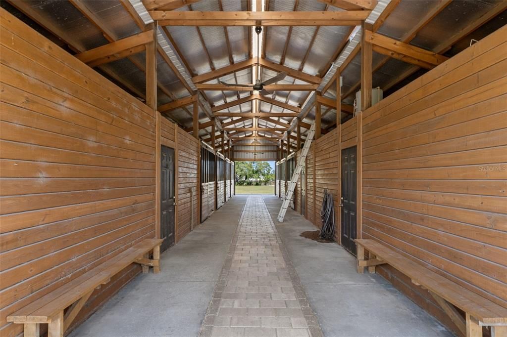 Active With Contract: $975,000 (3 beds, 3 baths, 2016 Square Feet)