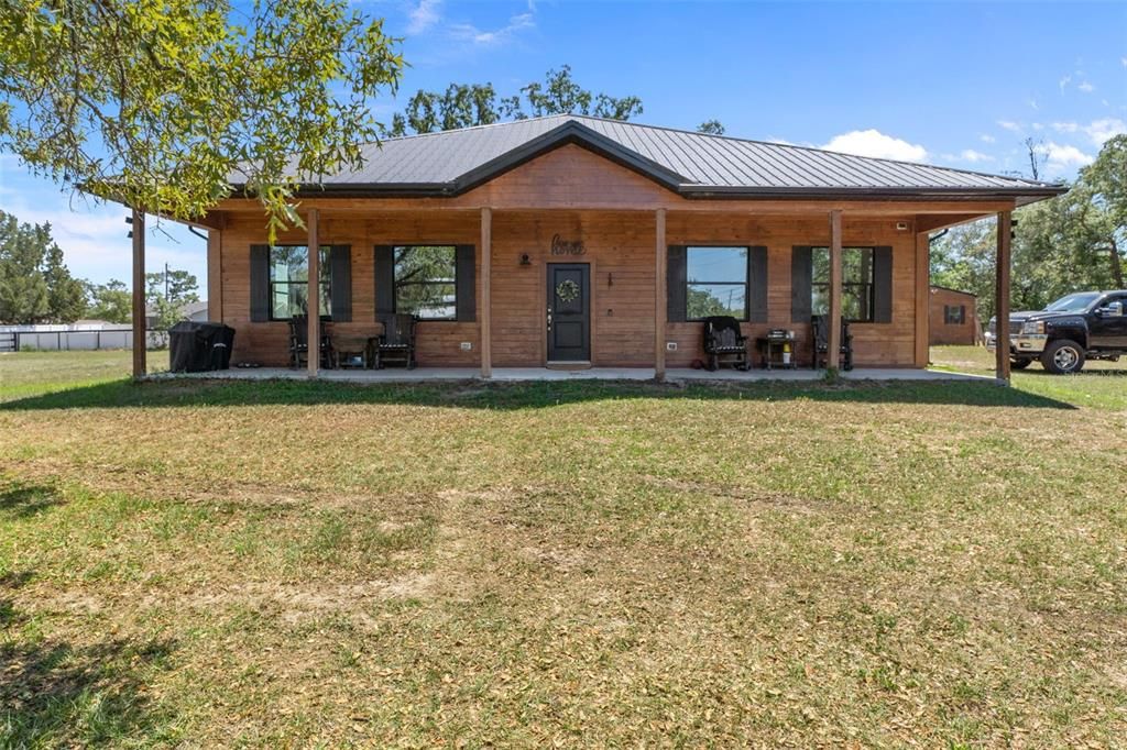 Active With Contract: $975,000 (3 beds, 3 baths, 2016 Square Feet)
