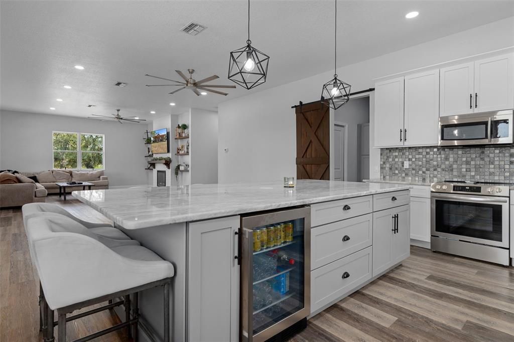 Active With Contract: $975,000 (3 beds, 3 baths, 2016 Square Feet)