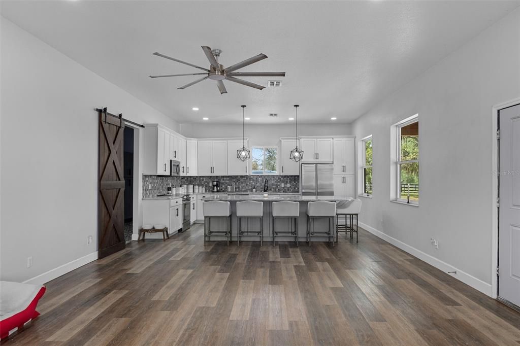 Active With Contract: $975,000 (3 beds, 3 baths, 2016 Square Feet)