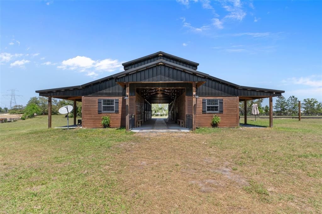 Active With Contract: $975,000 (3 beds, 3 baths, 2016 Square Feet)
