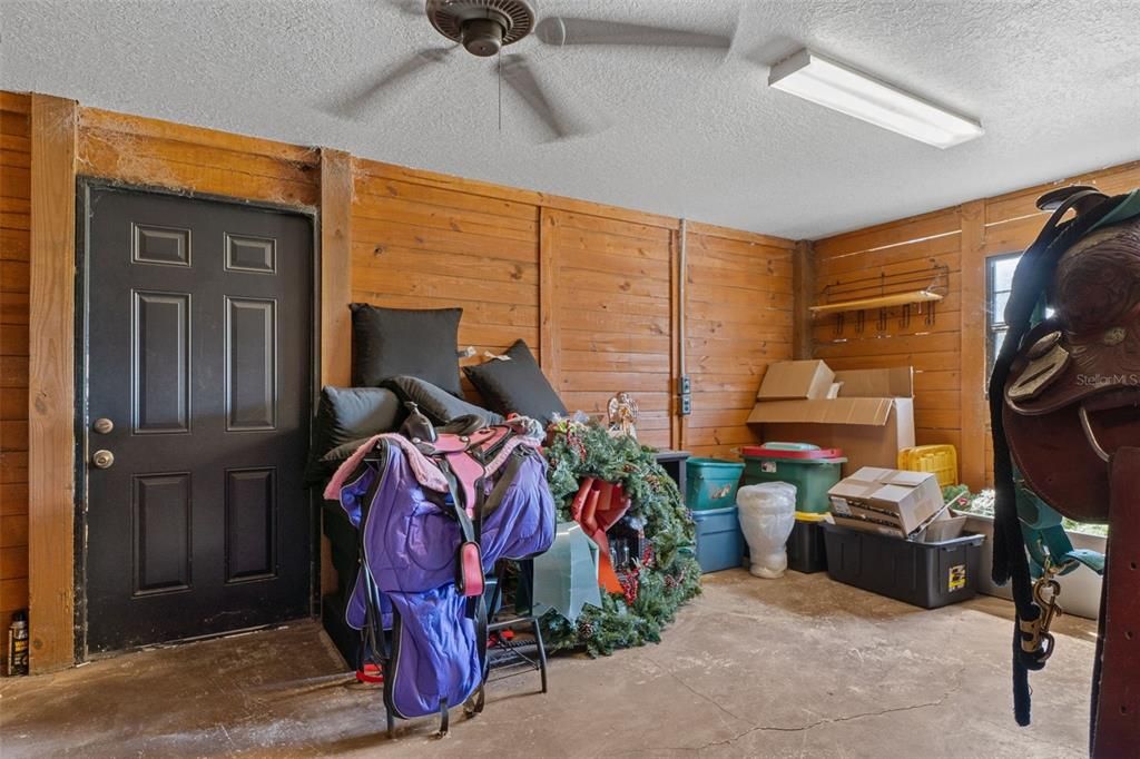 Active With Contract: $975,000 (3 beds, 3 baths, 2016 Square Feet)