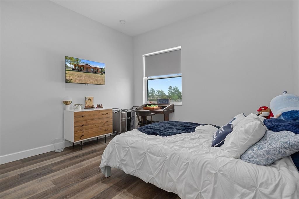 Active With Contract: $975,000 (3 beds, 3 baths, 2016 Square Feet)