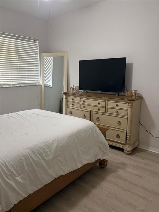 For Sale: $384,900 (3 beds, 2 baths, 2008 Square Feet)
