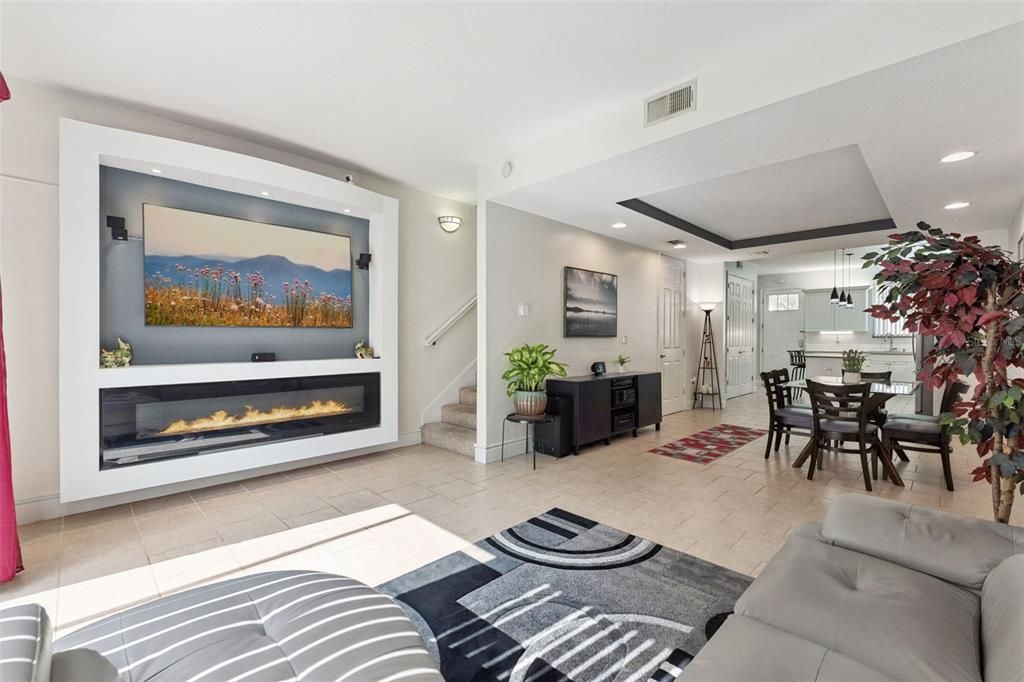 На продажу: $269,900 (3 спален, 2 ванн, 1408 Квадратных фут)