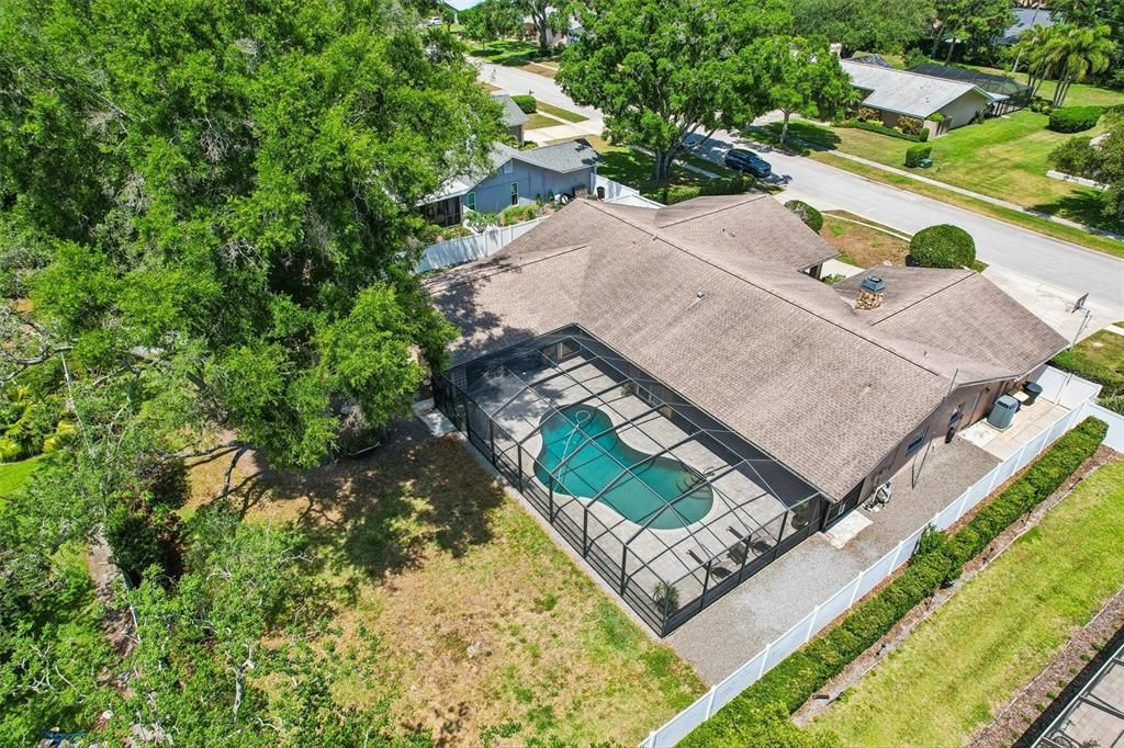 Activo con contrato: $975,000 (5 camas, 3 baños, 3367 Pies cuadrados)
