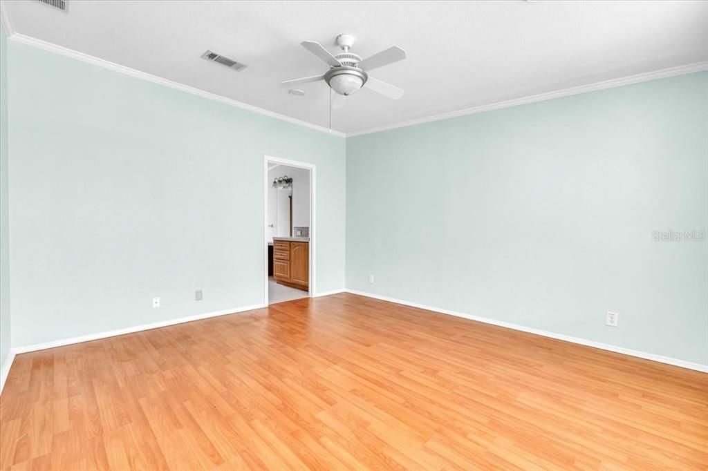 На продажу: $164,900 (3 спален, 2 ванн, 1740 Квадратных фут)