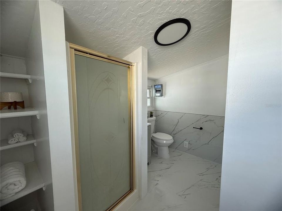 For Sale: $287,000 (4 beds, 2 baths, 1300 Square Feet)