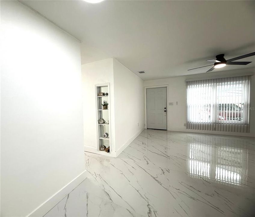 For Sale: $287,000 (4 beds, 2 baths, 1300 Square Feet)